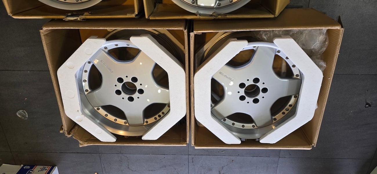 AMG Aero II Monoblock Wheels by BBS | 18x8.5 & 10" ET25 | 5x112 | Staggered Two-Piece | Silver | Mercedes-Benz - Image 2