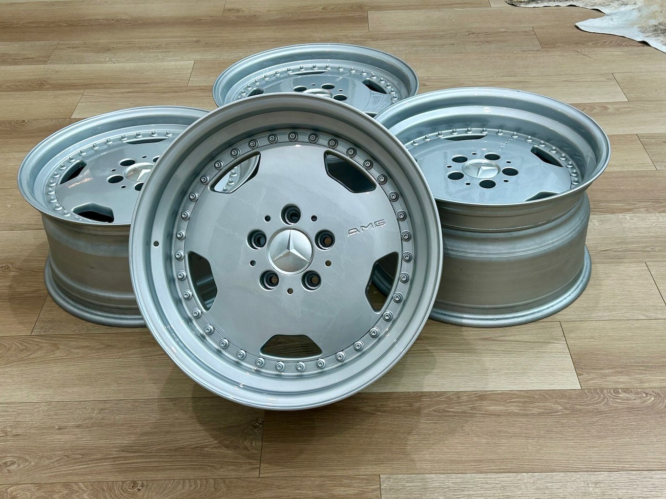 AMG Aero III Wheels by OZ Racing | 17x8.5 & 10" | 5x112 | Staggered Three-Piece - Image 3