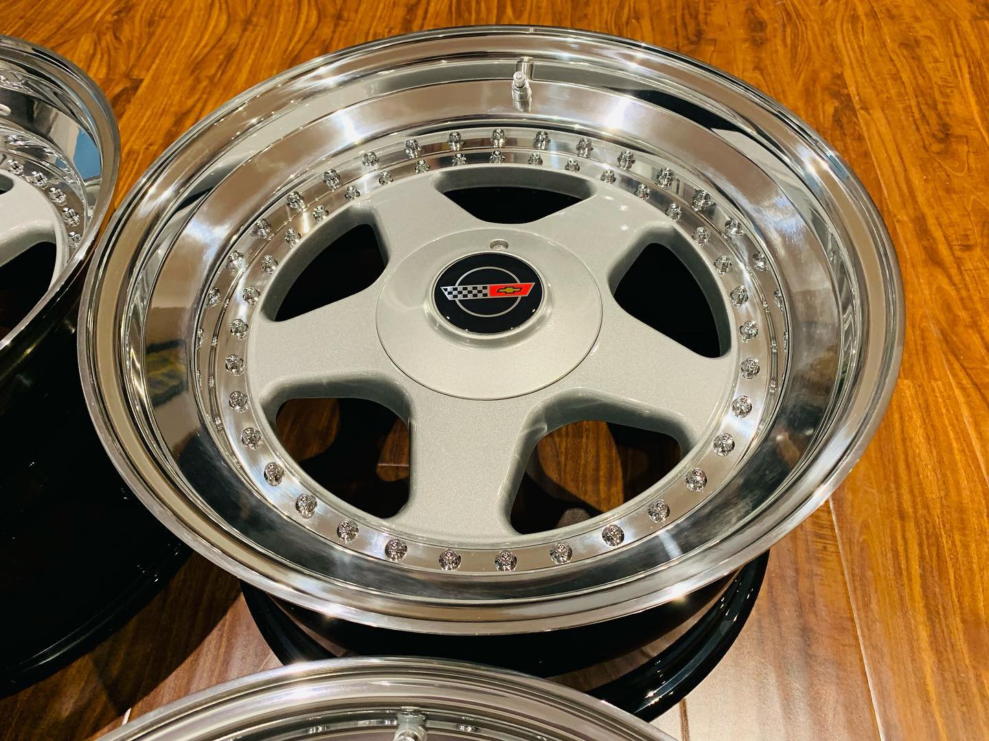 OZ Racing Futura 1st generation wheels 18 inch double step Corvette C5 ZR1 set