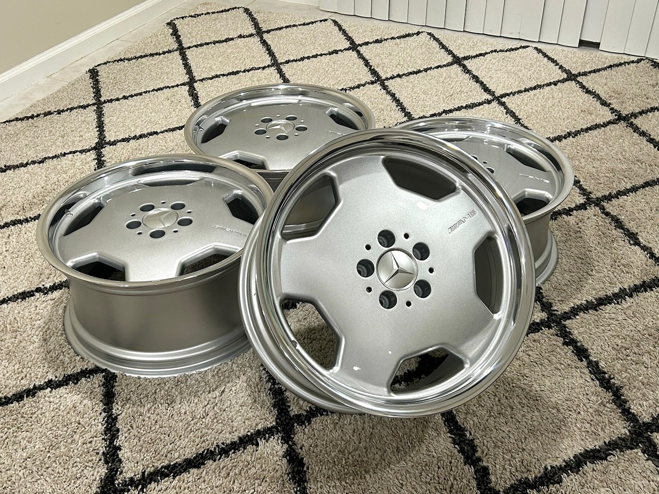 AMG Aero II Monoblock Wheels R129 W210 | 18x8 & 9" ET31/ET35 | 5x112 | Staggered | Silver / Polished Lip - Image 8