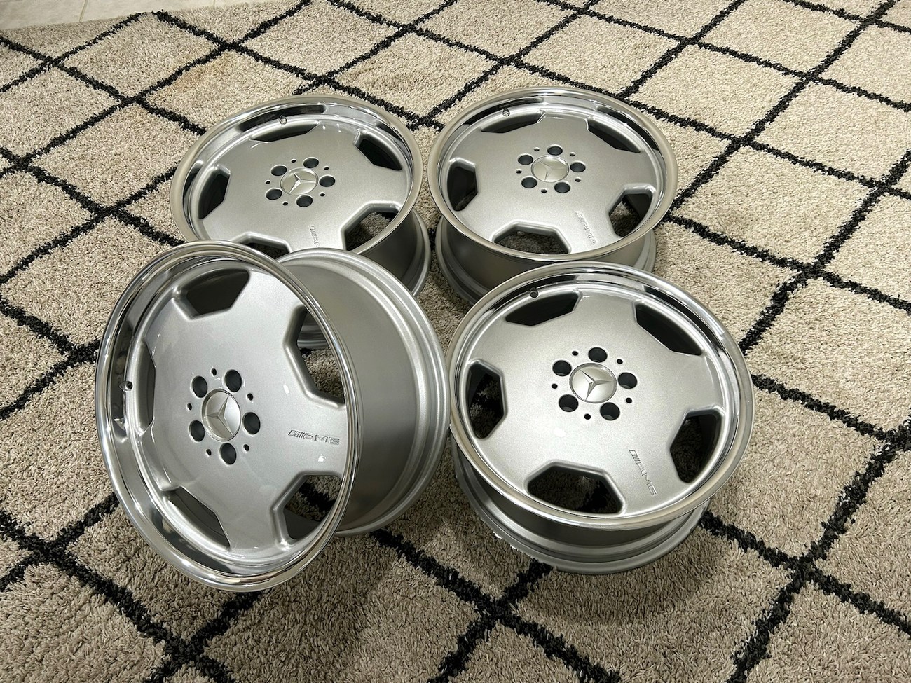 AMG Aero II Monoblock Wheels R129 W210 | 18x8 & 9" ET31/ET35 | 5x112 | Staggered | Silver / Polished Lip - Image 9