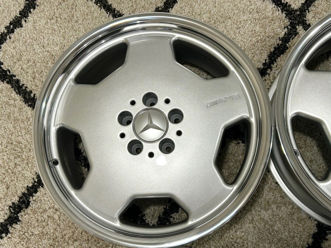 AMG Aero II Monoblock Wheels R129 W210 | 18x8 & 9" ET31/ET35 | 5x112 | Staggered | Silver / Polished Lip - Image 5