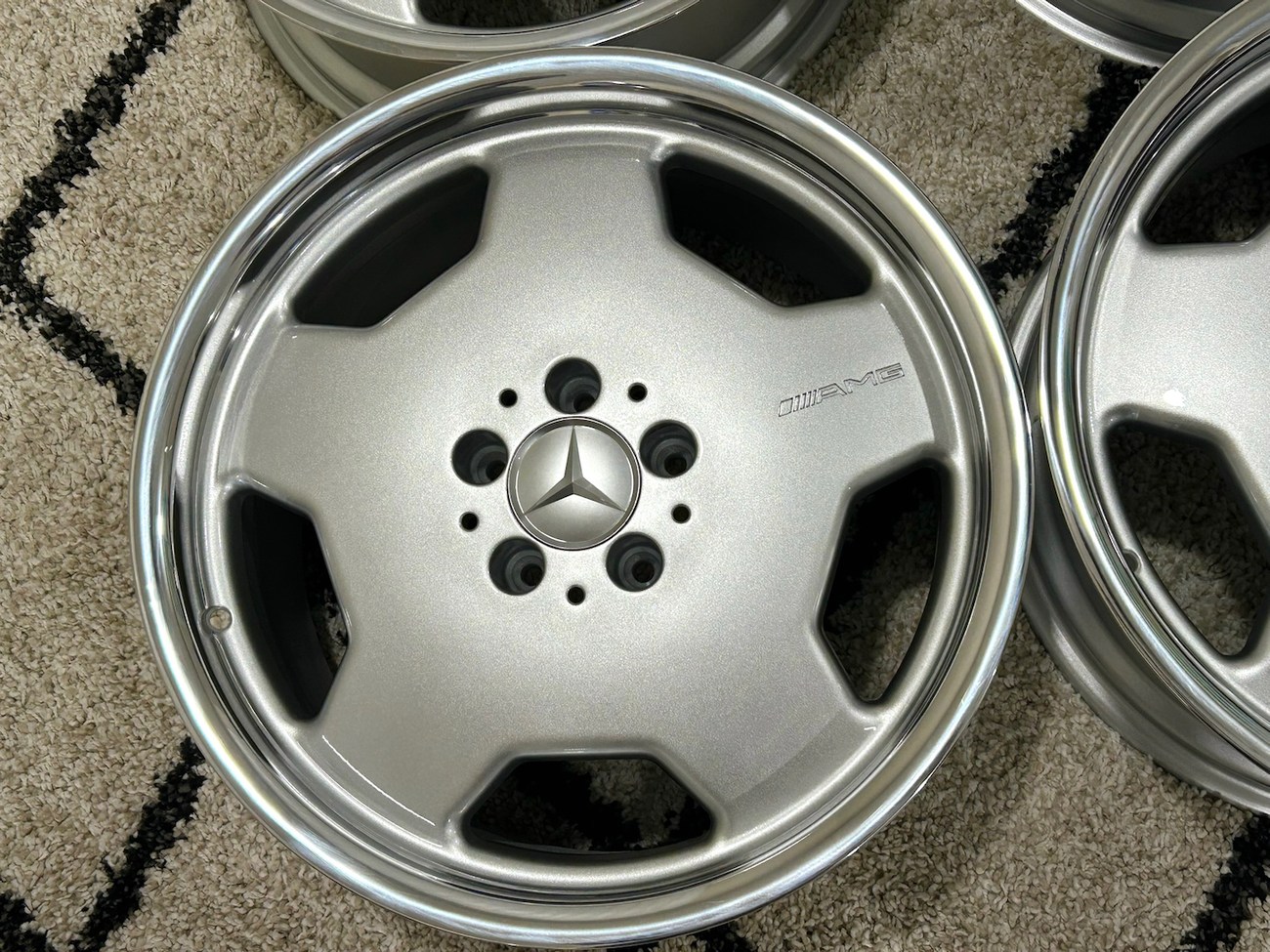 AMG Aero II Monoblock Wheels R129 W210 | 18x8 & 9" ET31/ET35 | 5x112 | Staggered | Silver / Polished Lip - Image 6