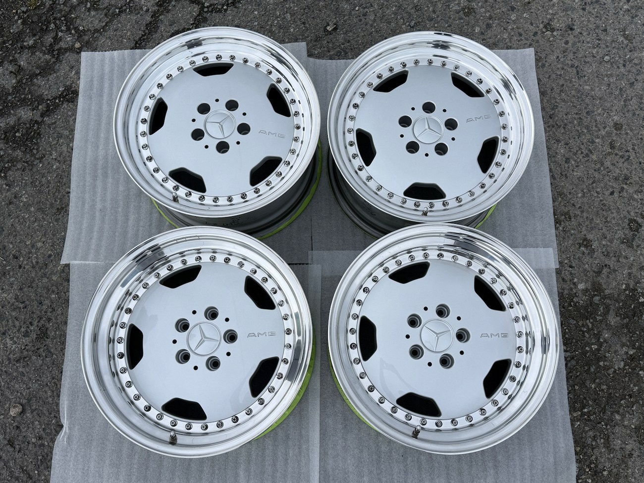 AMG Aero III Wheels 17 Inch Staggered 5x112 White Chrome Lip OZ Racing