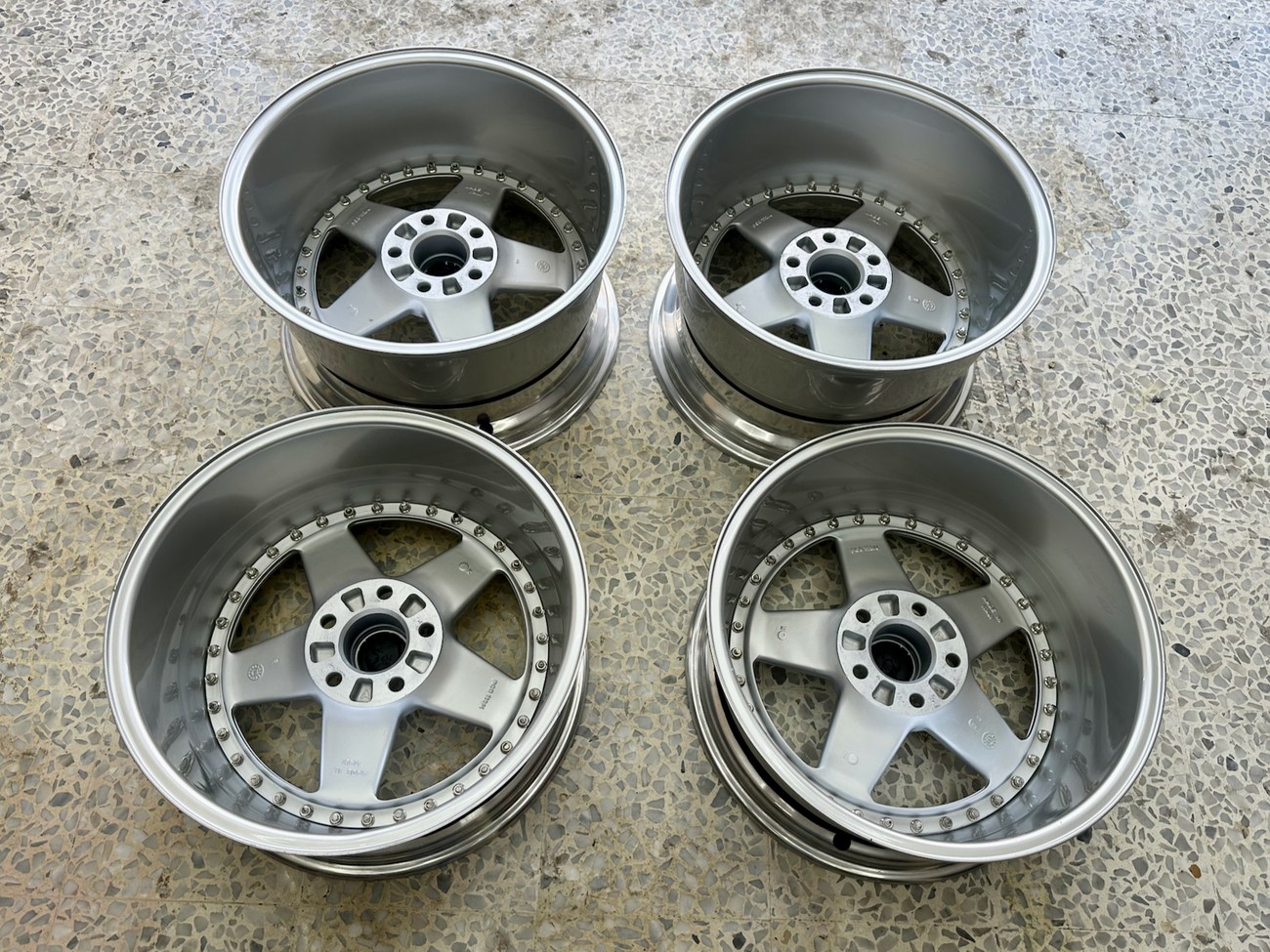 AMG Penta Wheels | 17x8.5 & 10" ET21 | 4x112 | Staggered Three-Piece | Pre-Merger 1988 | Machined Silver / Chrome Lip - Image 11