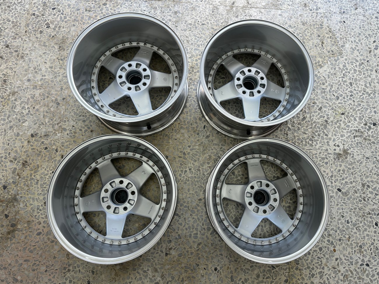 AMG Penta Wheels | 17x8.5 & 10" ET21 | 4x112 | Staggered Three-Piece | Pre-Merger 1988 | Machined Silver / Chrome Lip - Image 12