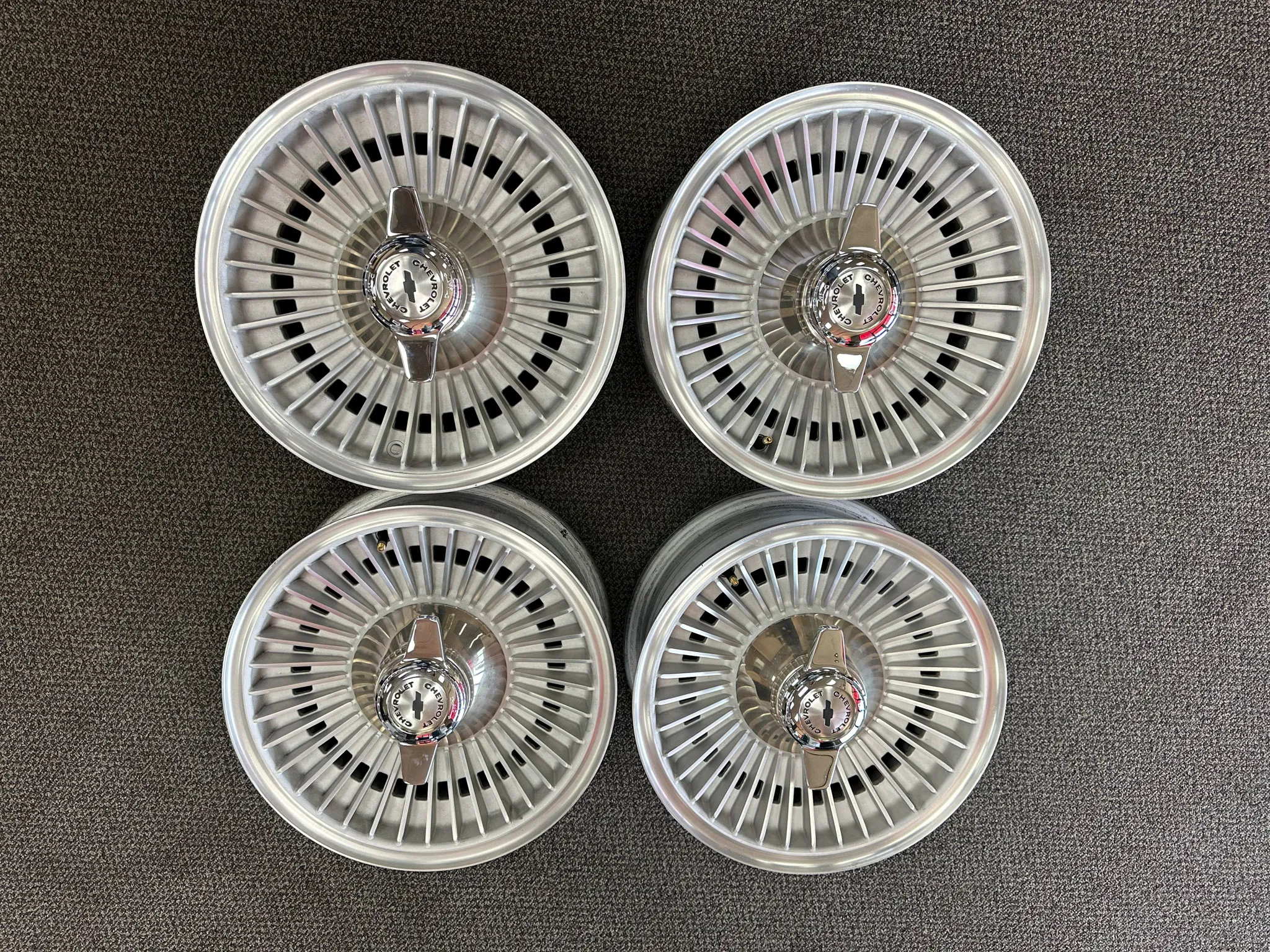 Kelsey-Hayes Knock-Off Wheels | 15x6 | Radial Fin Design | Two-Bar Spinners | Chevrolet Corvette | Hub Adapters & Hammer Included - Image 5
