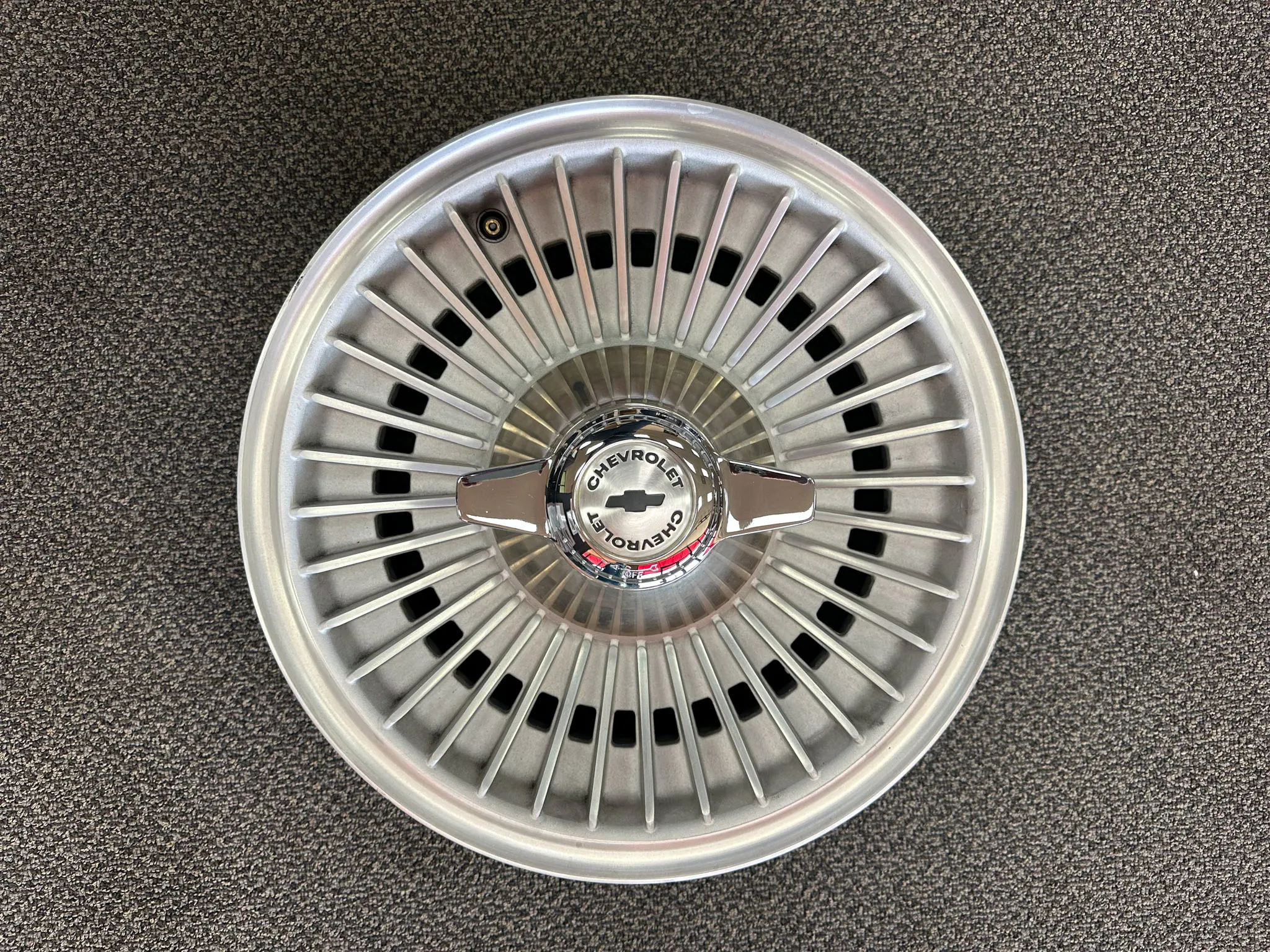 Kelsey-Hayes Knock-Off Wheels | 15x6 | Radial Fin Design | Two-Bar Spinners | Chevrolet Corvette | Hub Adapters & Hammer Included - Image 9