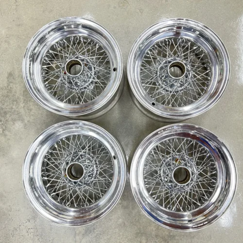 Ruote Borrani Wire Wheels | 15×7.5 | 72-Spoke | Chrome | 42mm Splined Hub | Valve Stems Included