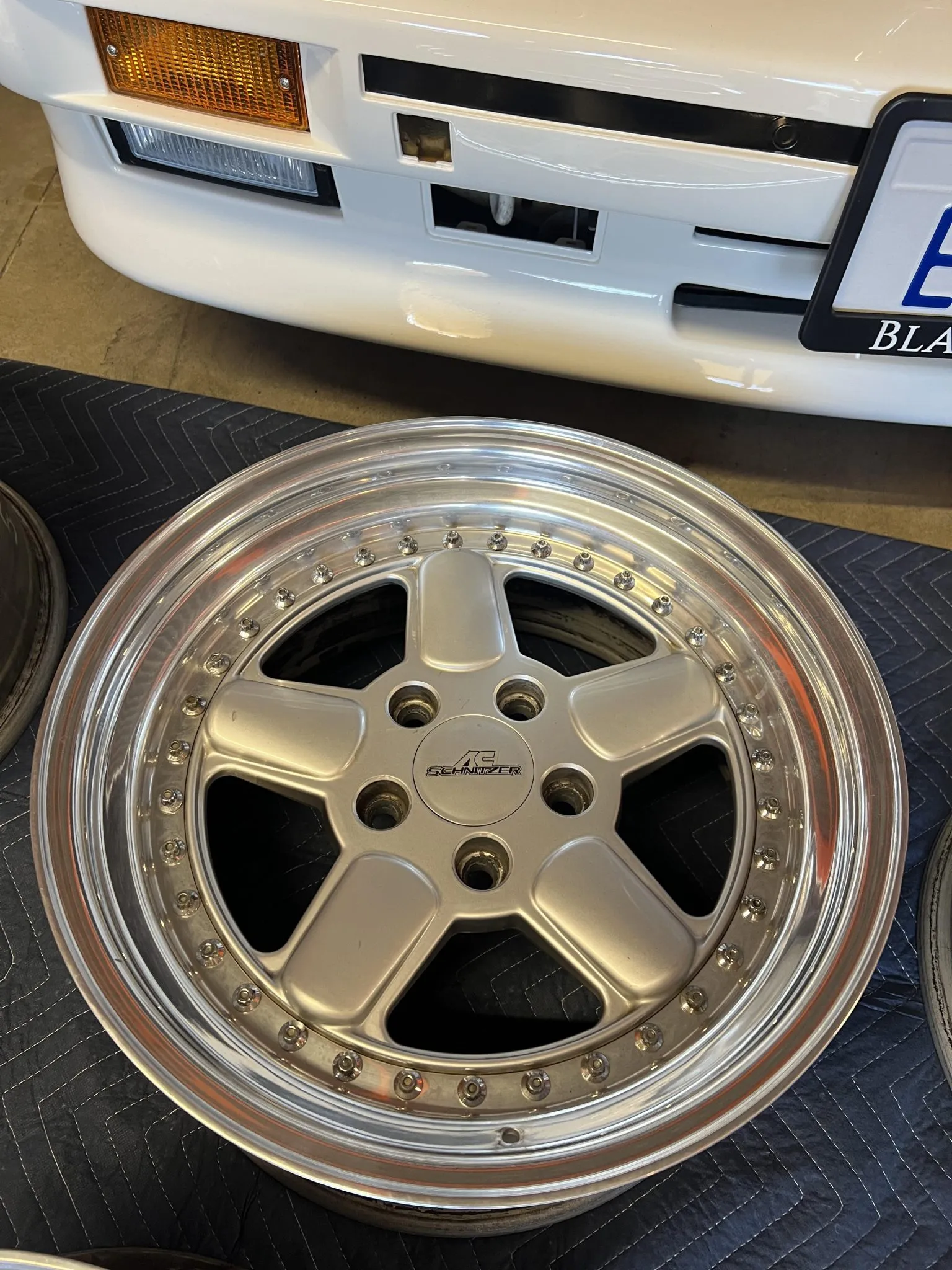 AC Schnitzer Type 1 Wheels | 17x8.5 ET13 | Three-Piece | Silver with Polished Lip | BMW | AC Schnitzer Center Caps - Image 9