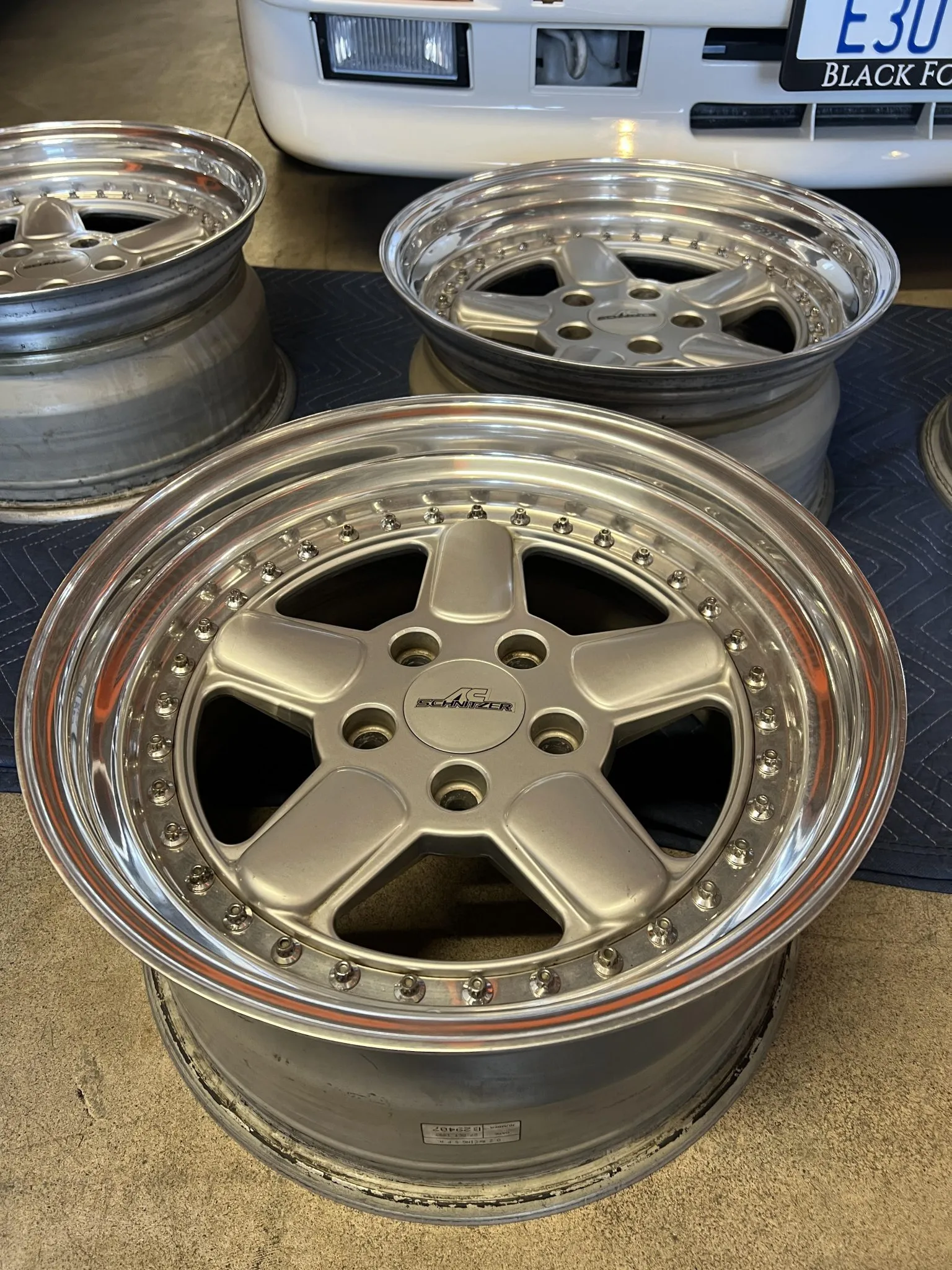 AC Schnitzer Type 1 Wheels | 17x8.5 ET13 | Three-Piece | Silver with Polished Lip | BMW | AC Schnitzer Center Caps - Image 11