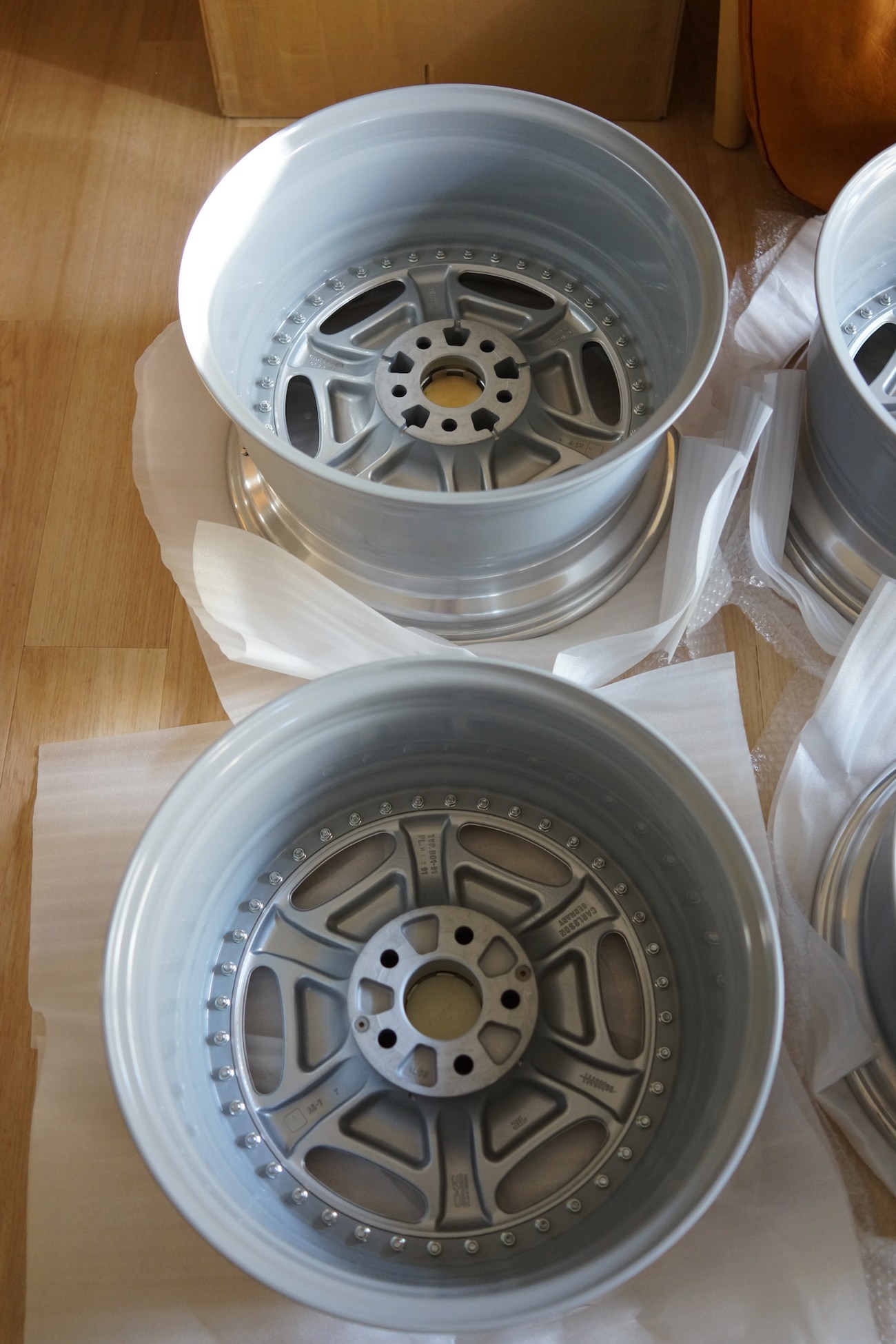 Carlsson 3/6 Wheels by OZ Racing | 18x8.5 Front / 18x10 Rear ET35/ET19 | 5x112 | Staggered Three-Piece | Silver | Mercedes-Benz - Image 9