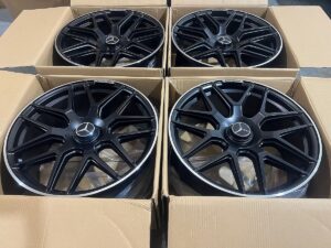 AMG wheel bolt pattern measurement 5x112 stud spacing
