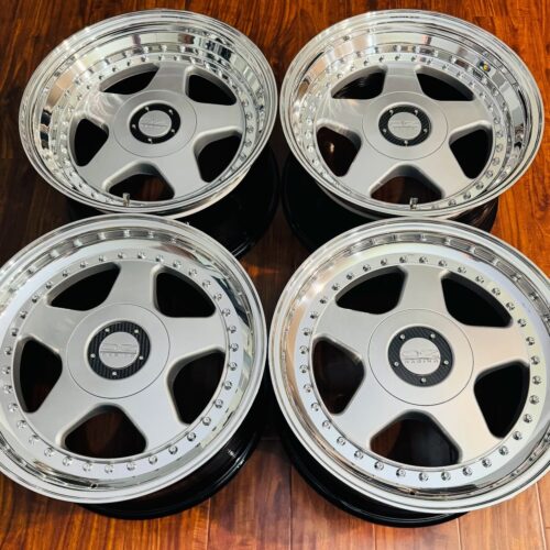 OZ Racing Futura Wheels | 17×9 | 5×100 | Square Set | Staggered Lip | Polished