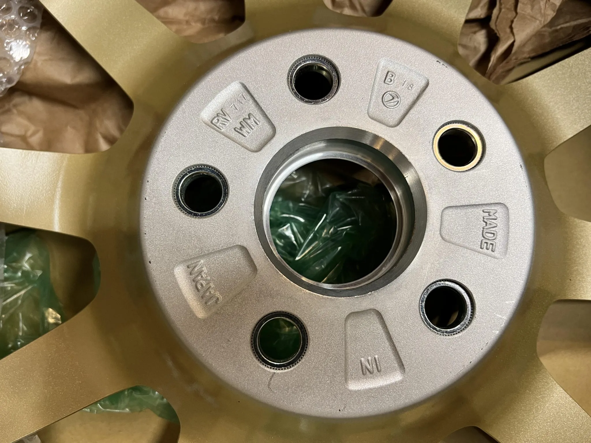 Set of Four BBS Wheels 17×7.5″ w/53mm Offset Gold Finish Forged-Alloy Construction Unmounted 225/45 Bridgestone Potenza RE070s BBS-Logo Center Caps Aluminum BBS-Logo Valve Stem Covers Rubber Valve Stems BBS-Logo Shipping Boxes - Image 18