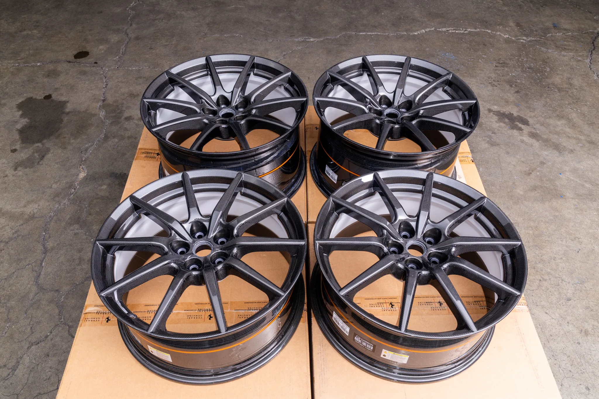 Ferrari carbon fiber wheels 20 inch staggered 10-spoke set