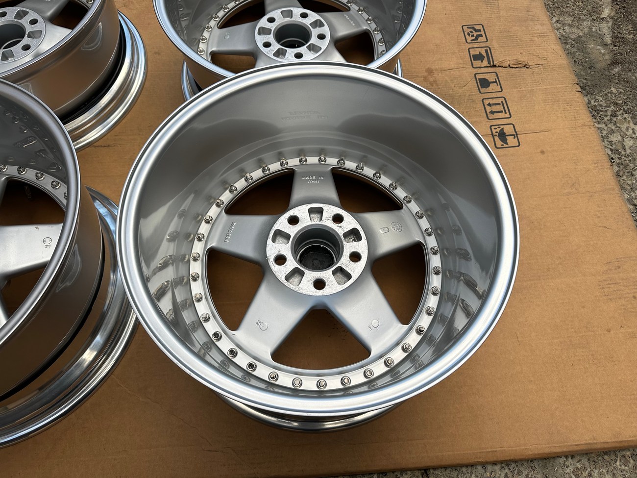 AMG Penta Wheels | 17x8.5 & 10" ET21 | 5x112 | Staggered Three-Piece | Pre-Merger 1988 | Silver / Chrome Lip perfect - Image 4