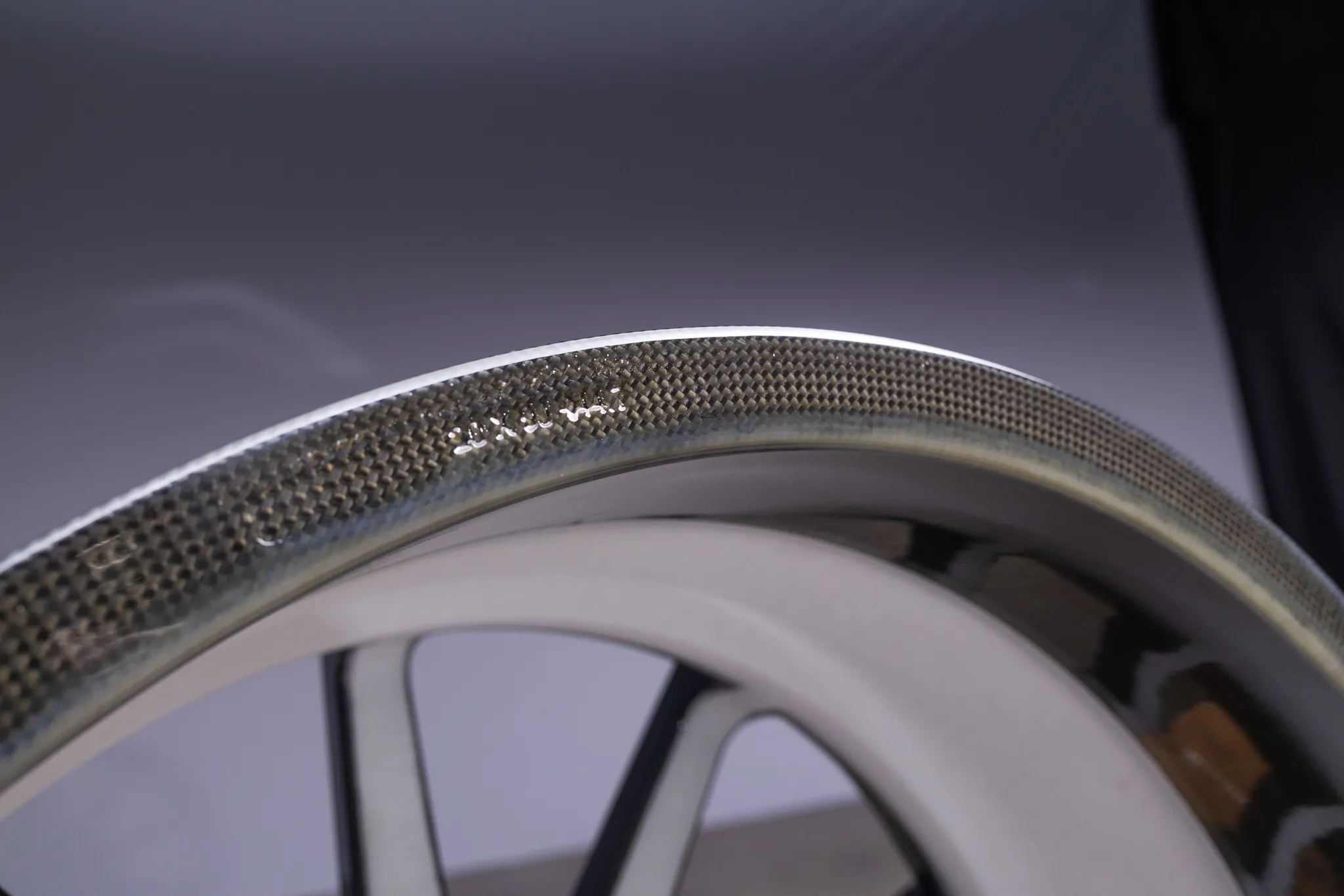 Ferrari Wheels | 20" | Carbon Fiber | 10-Spoke | Staggered | Genuine OEM - Image 9