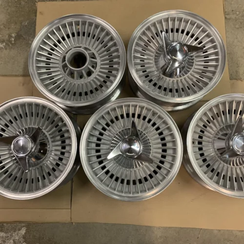 Kelsey-Hayes Knock-Off Wheels | 15×6 | Radial Fin Design | PN D-49985 | Set of 5 with Hub Adapters, Spinners & Center Cones